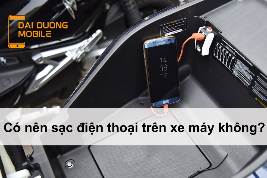 sạc điện thoại trên xe máy